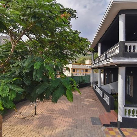Empyrean Stay Ll 3Bhk Ll Jaguar Villa Ll Ac Ll Pvt Pool Ll Luxury Lonavla Exterior foto