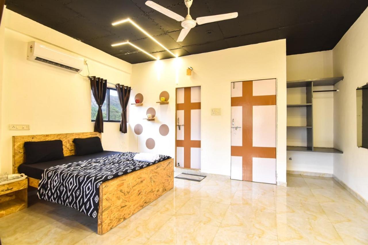 Empyrean Stay Ll 3Bhk Ll Jaguar Villa Ll Ac Ll Pvt Pool Ll Luxury Lonavla Exterior foto